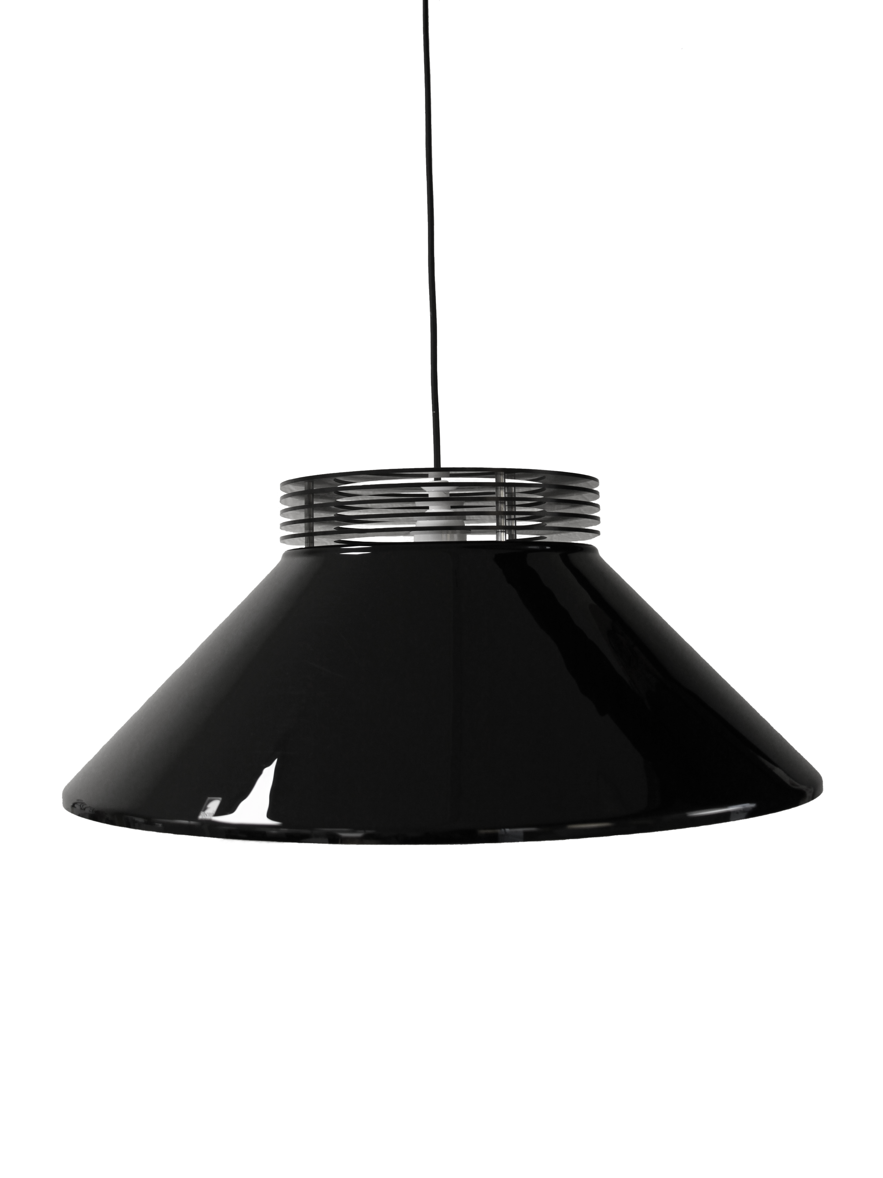 Fosto Reflex musta -riippuvalaisin